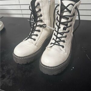White Lace-Up Women's Boots size 8